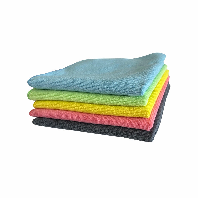 Ein Stapel von fünf Arcora SOFT-LINE MICROFASERTUCH 40 x 40 cm von Arcora International GmbH in blau, grün, gelb, pink und schwarz liegt auf weiß. Diese langlebigen Tücher sorgen für effektive Sauberkeit bei jedem Einsatz.