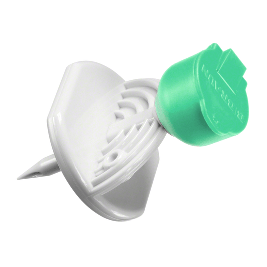 Een B.Braun Mini-Spike®-punaises van B. Braun Deutschland GmbH & Co. KG in een groen-wit kunststofontwerp met een vlakke, ronde bovenkant en een puntig uiteinde; de onderkant is zo ontworpen dat deze niet te diep in oppervlakken doordringt.
