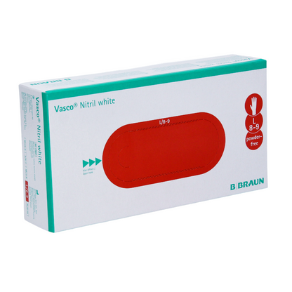 Doos met witte B. Braun Vasco® nitril wegwerphandschoenen van B. Braun Deutschland GmbH & Co. KG, maat 8-9. De verpakking heeft een rood ovaal ontwerp met een handsymbool in de hoek dat latexvrije, poedervrije handschoenen aanduidt.