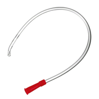 Le cathéter à usage unique B.Braun pour hommes, doté d'une pointe de Tiemann, d'une longueur de 40 cm, au design épuré avec une pointe de Tiemann rouge, est proposé par la B. Braun Fabriqué par Deutschland GmbH & Co. KG pour des applications de précision.