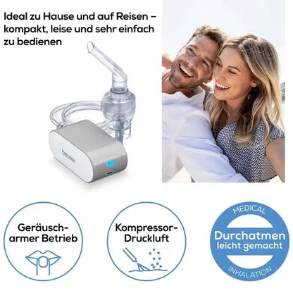 Un couple souriant prend un selfie. Au-dessus d'eux se trouve l'article discontinué de la Beurer GmbH : petit inhalateur IH 58 et un texte allemand décrivant l'utilisation silencieuse, la technologie du compresseur et la facilité d'utilisation à domicile et en déplacement pour l'asthme ou les maladies respiratoires.