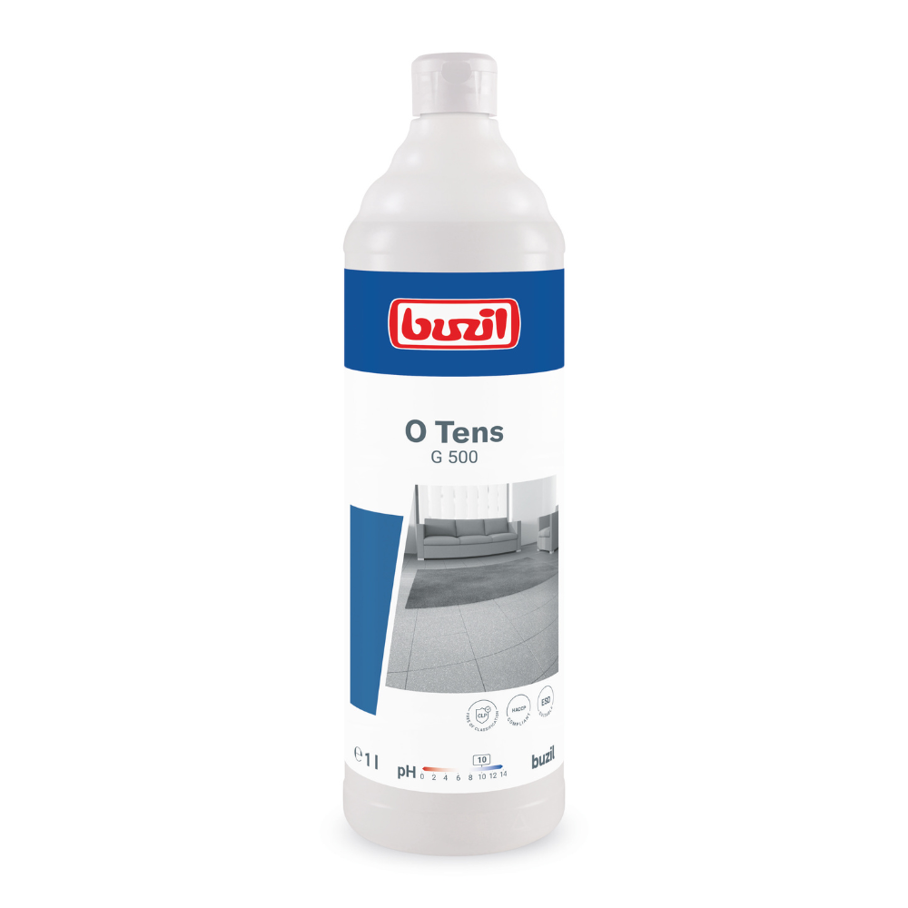 Eine weiße Flasche mit der Aufschrift „Buzil O Tens G 500 Tensidfreier Universalreiniger auf Citratbasis“ von BUZIL-WERK Wagner GmbH & Co. KG besticht durch ein auffälliges blaues Etikett, ein rotes Logo und Bilder von Oberflächen mit geringen Wiederverschmutzungseigenschaften. Dieser Universalreiniger auf Citratbasis hat ein Fassungsvermögen von 1 Liter und enthält Symbole für pH-Wert und Materialverträglichkeit.