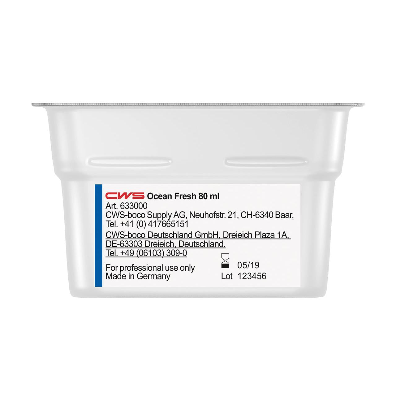 Un conteneur blanc de 80 ml avec l'inscription "CWS ParadiseLine Parfum pour salle de bain pour diffuseur de parfum Paradise Air Bar" de CWS, fabriqué en Allemagne pour un usage professionnel, avec instructions et informations de contact ; Date d'expiration 05/19, numéro de lot 123456.