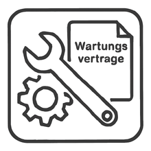 Un symbole noir et blanc avec une clé à molette, un engrenage et un document portant l'inscription "Contrats de maintenance" symbolise le contrat de maintenance complète TASKI Ultimaxx 2900 Full Service Gel de Diversey Allemagne, qui comprend les réparations, les pièces de rechange et les batteries Gel (1 pièce).