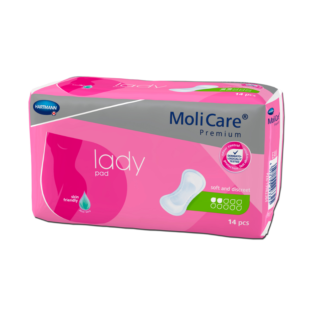 Dit beeld toont een pak Hartmann MoliCare® Premium lady pad inlegkruisjes. De verpakking is roze en grijs met witte tekst. Het product van Paul Hartmann AG voor lichte incontinentie wordt als zacht en discreet, huidvriendelijk gepromoot en bevat 14 stuks. Op de voorkant is een kleine afbeelding van een pad te zien.