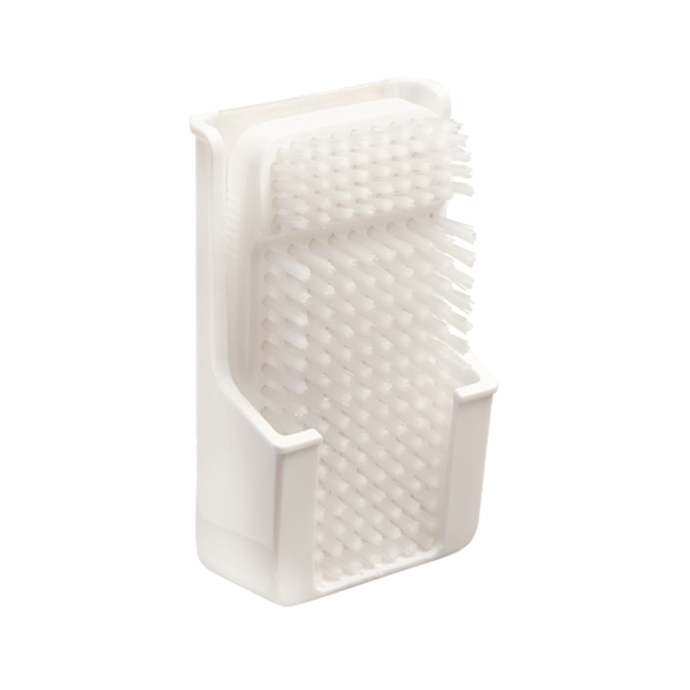 Nous présentons la brosse à ongles Haug avec étui, une brosse à récurer blanche de Haug Bürsten KG. Cette brosse rectangulaire a été conçue pour éliminer les saletés tenaces et dispose de poils densément emballés et d'une poignée stable pour une prise sûre, ce qui la rend parfaite pour nettoyer facilement diverses surfaces.