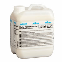 Un bidon en plastique de 5 litres contenant la dispersion d'entretien « Kiehl Parketto-care » pour sols en bois, de la société Johannes Kiehl KG, dotée d'étiquettes et de pictogrammes en allemand sur la face avant, qui indiquent les consignes d'utilisation.