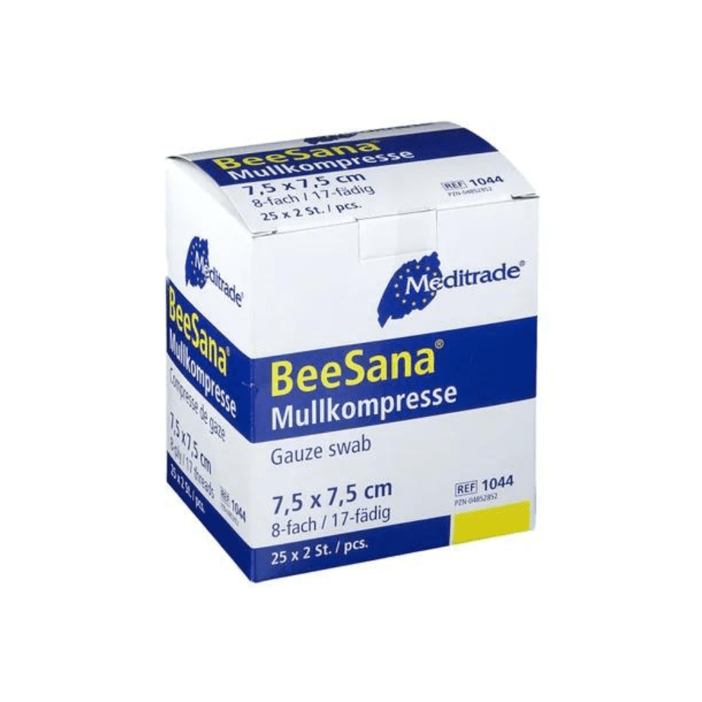 Une boîte de compresses Meditrade BeeSana®, stériles simples, tampons de gaze 8 plis de Meditrade GmbH, taille 7,5 x 7,5 cm, avec un emballage bleu et blanc avec du texte en