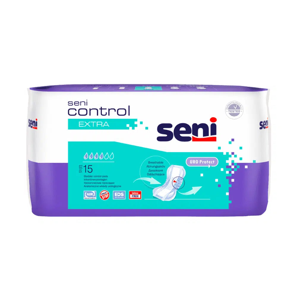 Un paquet de protections pour incontinence Seni Control Extra (15 pièces) de TZMO Deutschland GmbH, avec un emballage violet et blanc avec des accents bleu-vert, des informations sur la capacité d'absorption et des graphiques mettant en avant le confort et la discrétion sur un fond blanc.