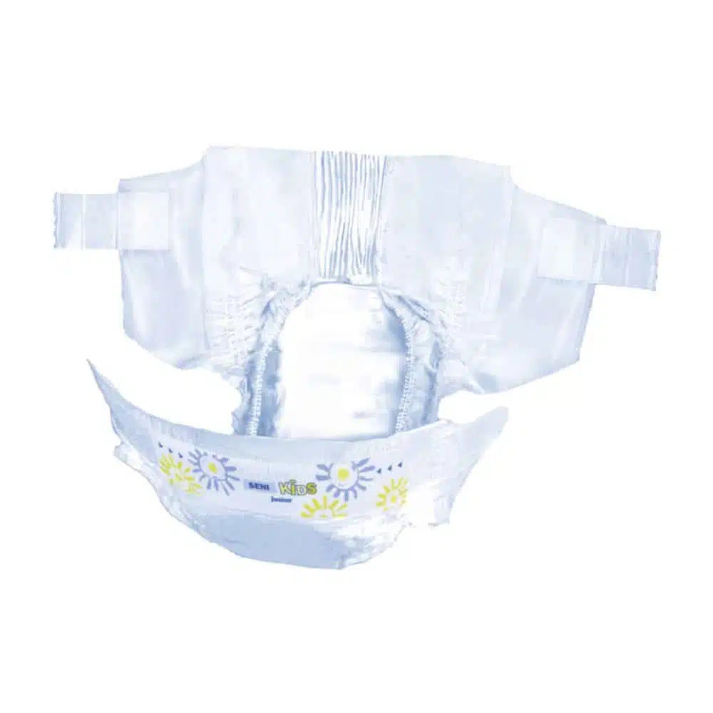 La couche Seni Kids Junior de TZMO Deutschland GmbH dispose d'un noyau absorbant, de languettes adhésives élastiques et d'une couche extérieure respirante pour plus de confort. Ce modèle présente des motifs floraux jaunes et bleus avec « enfants » et offre fonctionnalité avec flair sur un fond blanc.