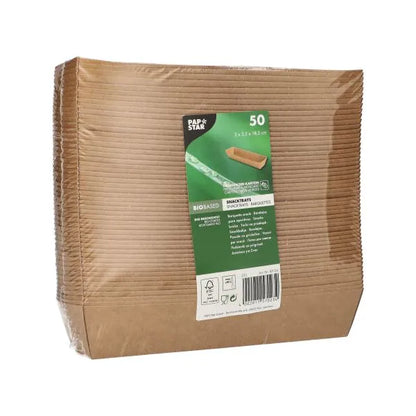 Un paquet de 50 PAPSTAR "pure" Snacktrays en carton brun de PAPSTAR GmbH - parfait comme complément écologique à la vaisselle jetable durable ou aux serviettes biodégradables.