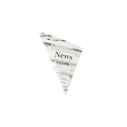 Les cornets en papier sulfurisé de remplacement de la société PAPSTAR sont conçus dans un design triangulaire « Newsprint » avec le mot « News » en gras, rappelant ainsi les cornets classiques en papier journal. Le reste du texte est composé de petits titres partiellement visibles sur un fond blanc simple, rappelant le plaisir des frites et des snacks.
