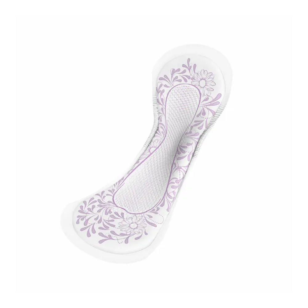 Une image détaillée d'une protection pour incontinence TENA Discreet Normal Night, montrant sa base blanche avec des motifs floraux violet clair sur les côtés. Cette protection a été développée par TENA – Essity Germany GmbH pour la protection contre la faiblesse de la vessie et dispose d'un centre structuré pour améliorer l'absorption.