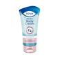 Een tube van 150 ml TENA ProSkin Body Cream wordt aangeboden in een lichtblauwe verpakking met een donkerblauwe dop. De met natuurlijke oliën en vitamine E verrijkte formule hydrateert de gevoelige ouder wordende huid, kalmeert de droge huid en biedt tegelijkertijd een frisse geur. Het product wordt onder het merk TENA gedistribueerd door Essity Germany GmbH.
