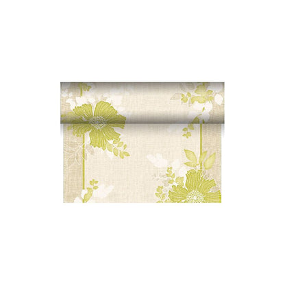 Een uitgerolde rol van de decoratieve tafelloper van PAPSTAR toont een ontwerp met grote groene bloemen en bladeren op een beige achtergrond uit de ROYAL-collectie. Dit florale patroon, benadrukt door witte accenten, staat centraal en is voor extra verfijning vakkundig gemaakt van een cellulose-viscose-tissue-mix.