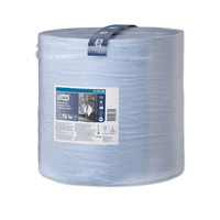 De Tork 130080 Premium hoogwaardige industriële papieren rol in lichtblauw, verpakt in kunststof, is voorzien van een 3-laags designetiket met productgegevens en een afbeelding van een werknemer. Merk: TORK - Essity Professional Hygiene Germany GmbH.