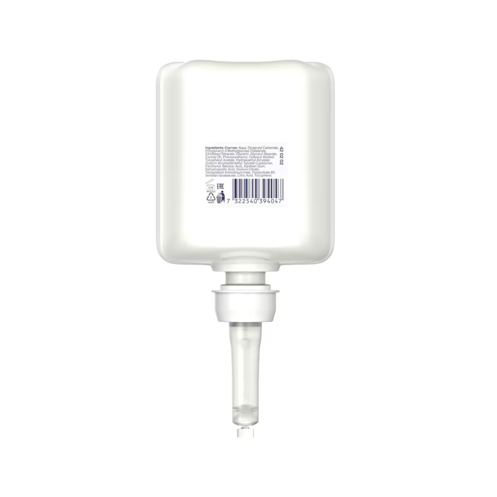 Afgebeeld is een witte rechthoekige container met een bodemuitloop, waarop tekst en een barcode te zien zijn. Deze Tork 420202 Sensitive vochtinbrengende handdesinfectie Premium van TORK – Essity Professional Hygiene Germany GmbH is ideaal voor het verdelen van vochtinbrengende handdesinfectiegel en bestrijdt effectief ziekteverwekkers.