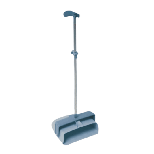 On voit, sur un fond blanc uni, une pelle à poussière fermée de la marque Vileda Professional (Vileda GmbH), d'un diamètre de 29 cm et dotée d'un long manche. Elle présente un design ergonomique avec une pelle spacieuse et profonde, permettant de nettoyer et de ramasser efficacement la poussière et les saletés.