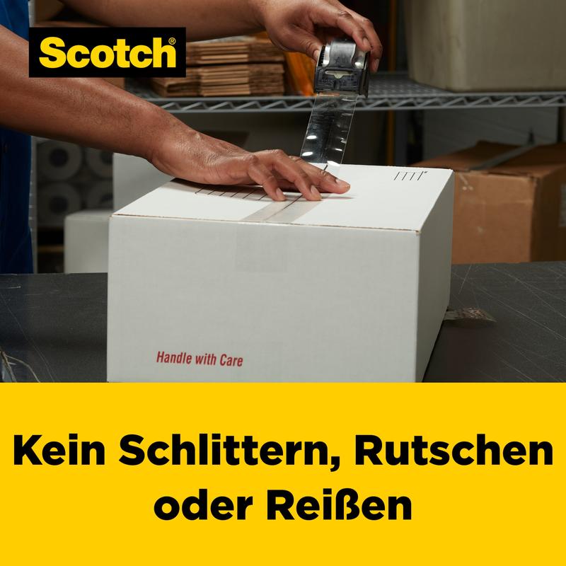 Une personne ferme une boîte avec l'inscription "Handle with Care" avec du ruban d'emballage Scotch® Box Lock™ (48 mm x 20,3 m) de 3M Deutschland GmbH ; l'image montre le logo Scotch et le texte allemand : "Pas de glissement, de glissage ou de déchirure.