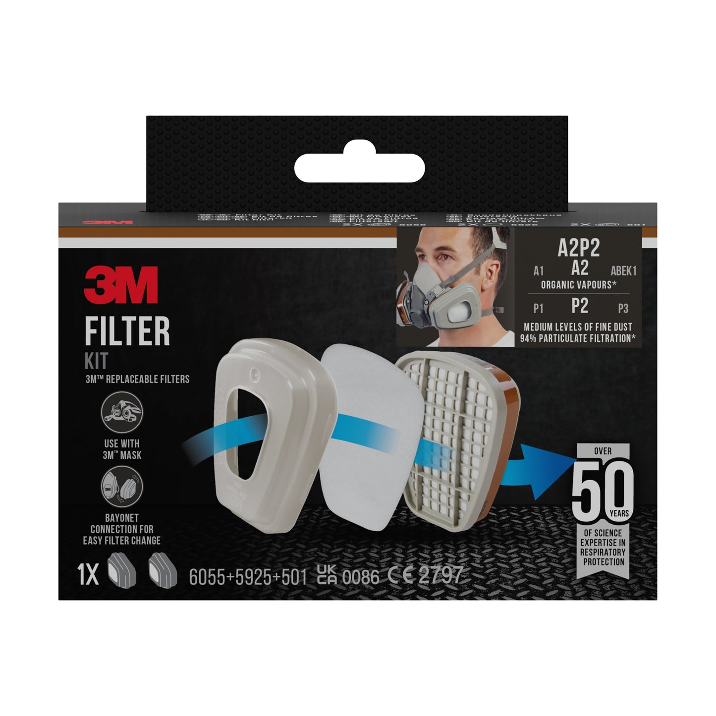 Der 3M™ Filtersatz 6002-1, A2P2 organische Dämpfe (2x6055, 2x5925, 2x501) | Packung (1 Stück) von 3M Deutschland GmbH verfügt über eine Verpackung mit Bildern der Filterbaugruppe und der Atemschutzmaske sowie Informationen zu Filtrationsstufen und Kompatibilität.