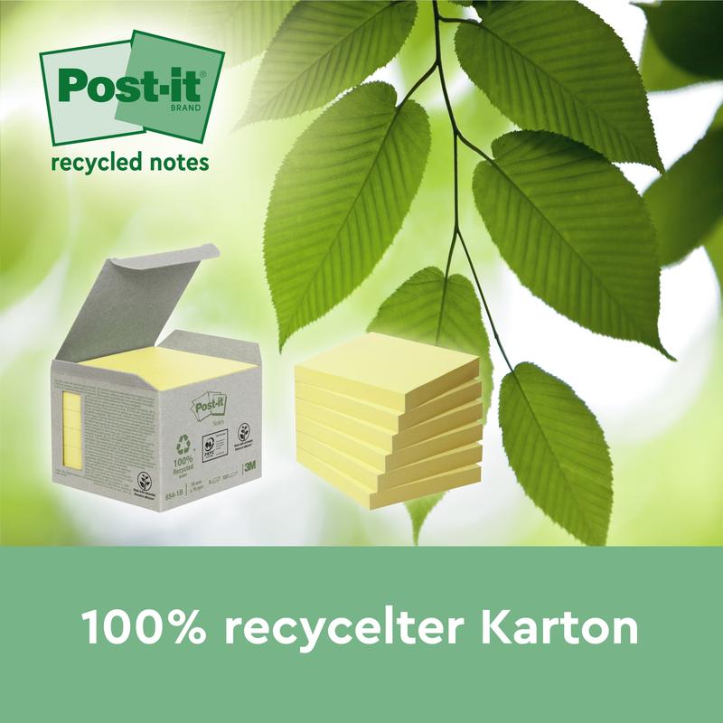 Een doos Post-it® Recycling Notes (76x76 mm, 100 vellen/blok, 100% PEFC) van 3M Deutschland GmbH is afgebeeld naast gele plaknotities en groene bladeren, met de tekst "100% gerecycled karton" en "gerecyclede notities".