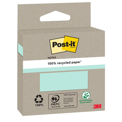 Een verpakking Post-it® Recycling Notes (76 mm x 76 mm, 100 vellen/blok, 100% PEFC) van 3M Deutschland GmbH is afgebeeld in een bruine doos met milieuvriendelijke logo's en een uitsparing met lichtgroene notities binnenin.