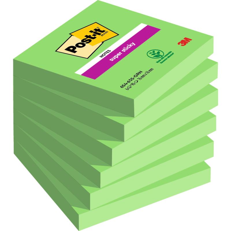 Een stapel Post-it® Super Sticky Notes (76 mm x 76 mm, 90 vel/blok, 100% PEFC) van 3M Deutschland GmbH, schuin geplaatst, met het etiket van het bovenste blok naar boven.