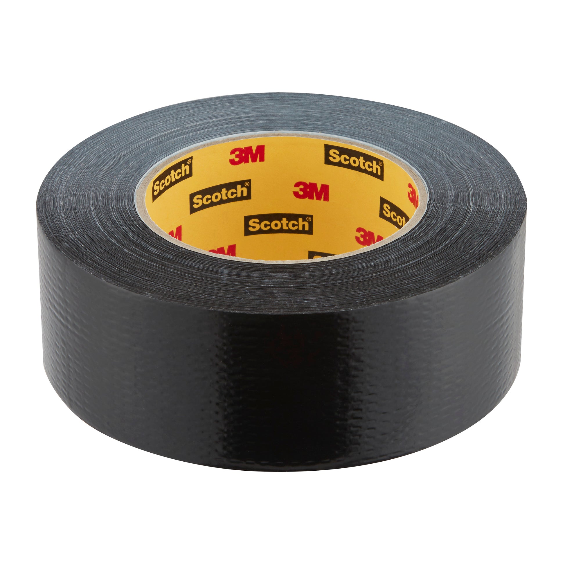 Eine Rolle Scotch® Universal Klebeband 2904, 50 m x 48 mm von 3M Deutschland GmbH, mit schwarzer Außenseite und gelbem Kern mit den Logos von 3M und Scotch, abgebildet auf einem einfarbig weißen Hintergrund.