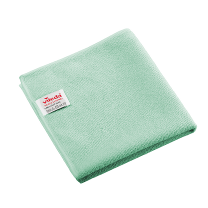 Een gevouwen groene Vileda Professional r-MicroTuff Swift microvezeldoek met een ingenaaid wit etiket.